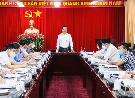 Đồng chí Trần Tiến Dũng -  Phó Bí thư Tỉnh ủy, Chủ tịch UBND tỉnh phát biểu kết luận cuộc họp
