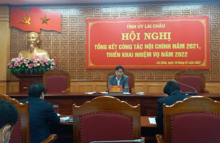 Đồng chí Lê Văn Lương - Phó Bí thư Thường trực Tỉnh ủy, Trưởng ban Nội chính Tỉnh ủy chủ trì Hội nghị