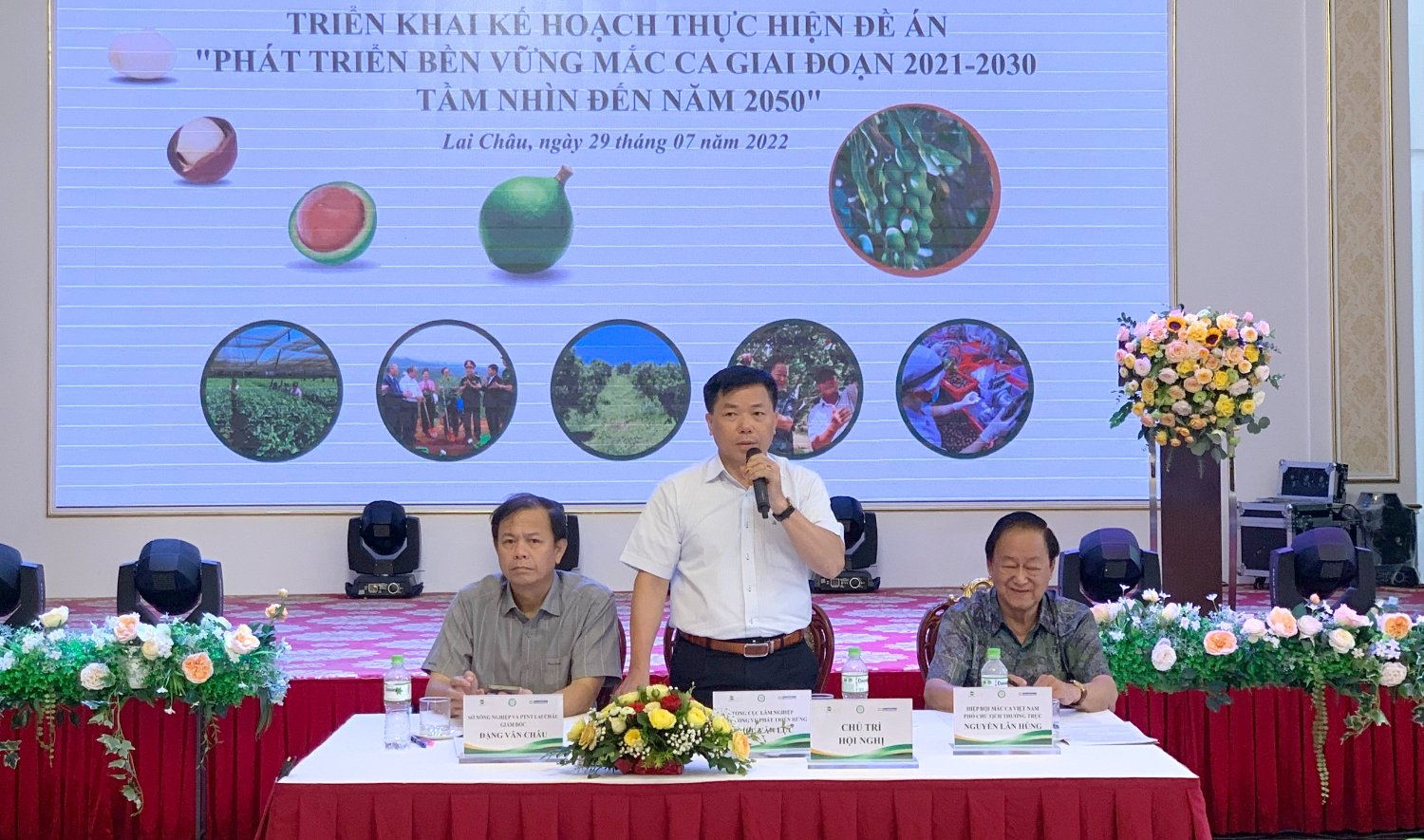 Đồng chí Triệu Văn Lực - Vụ trưởng Vụ Phát triển rừng, Tổng cục Lâm nghiệp Việt Nam phát biểu kết luận Hội nghị