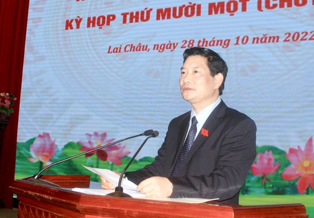 Đồng chí Chu Lê Chinh - Ủy viên Ban Thường vụ Tỉnh ủy, Phó Chủ tịch HĐND tỉnh phát biểu khai mạc kỳ họp