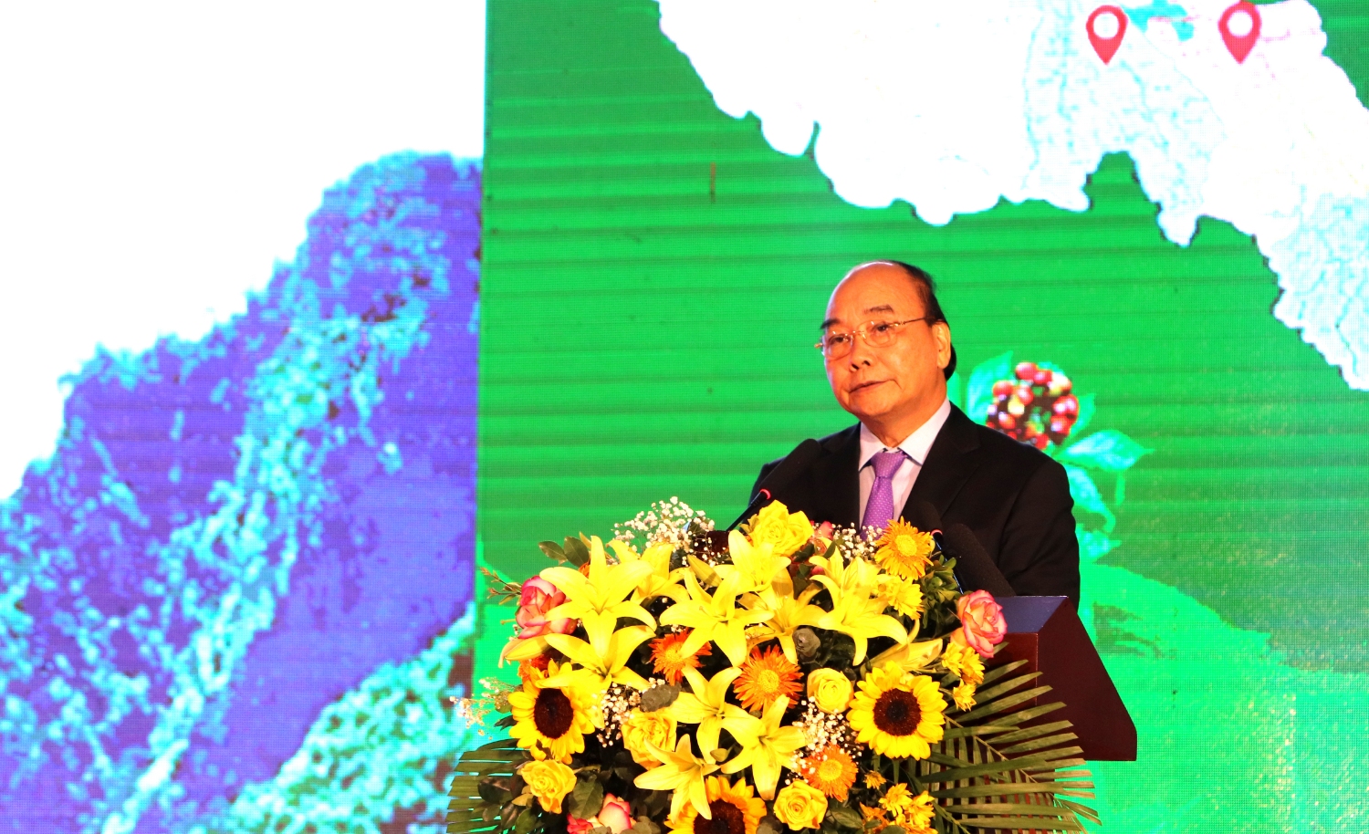 Chủ tịch nước Nguyễn Xuân Phúc phát biểu tại Lễ khai mạc Hội chợ Sâm Lai Châu năm 2022