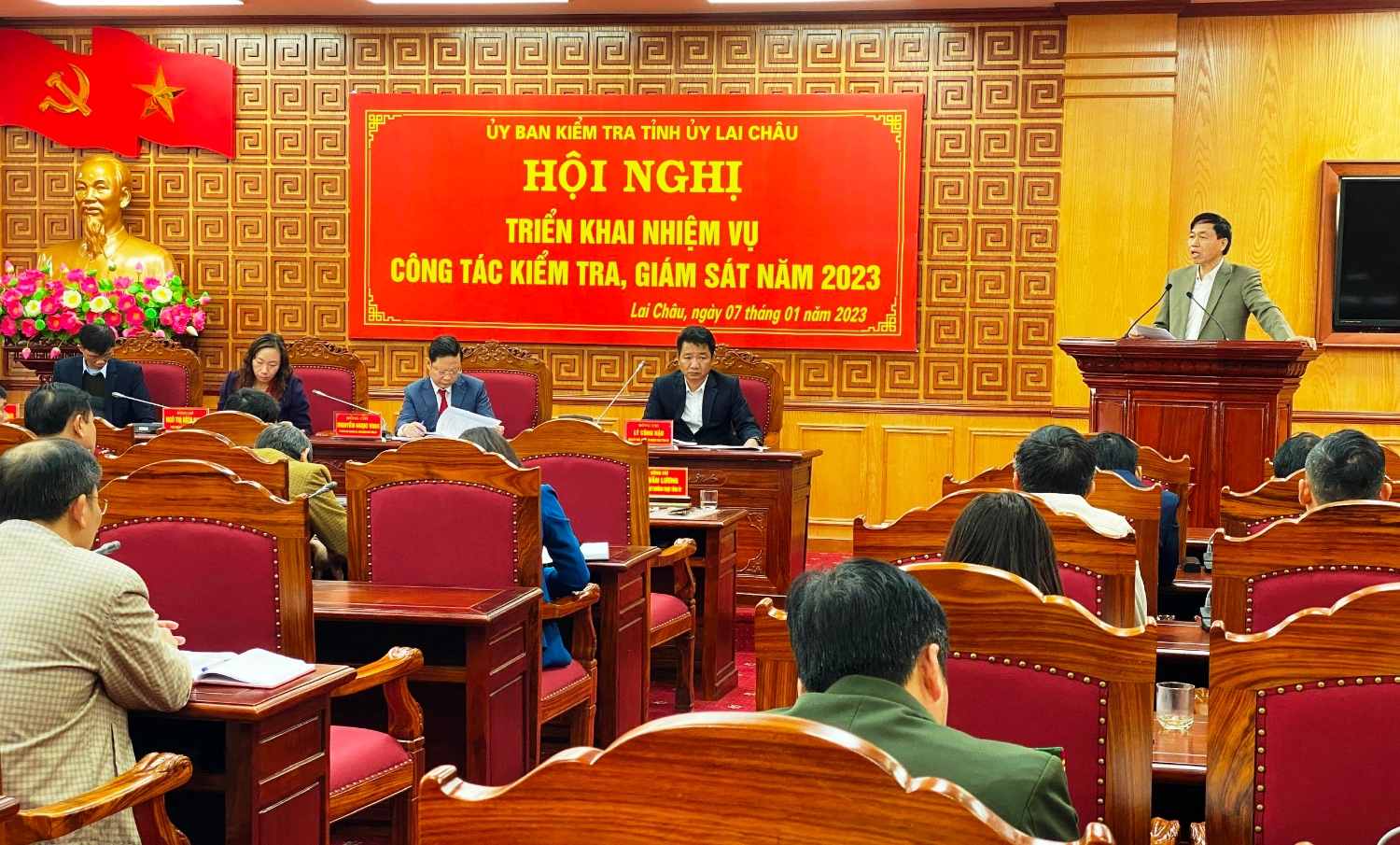 Đồng chí Lê Văn Lương – Phó Bí thư Thường trực Tỉnh ủy phát biểu chỉ đạo Hội nghị