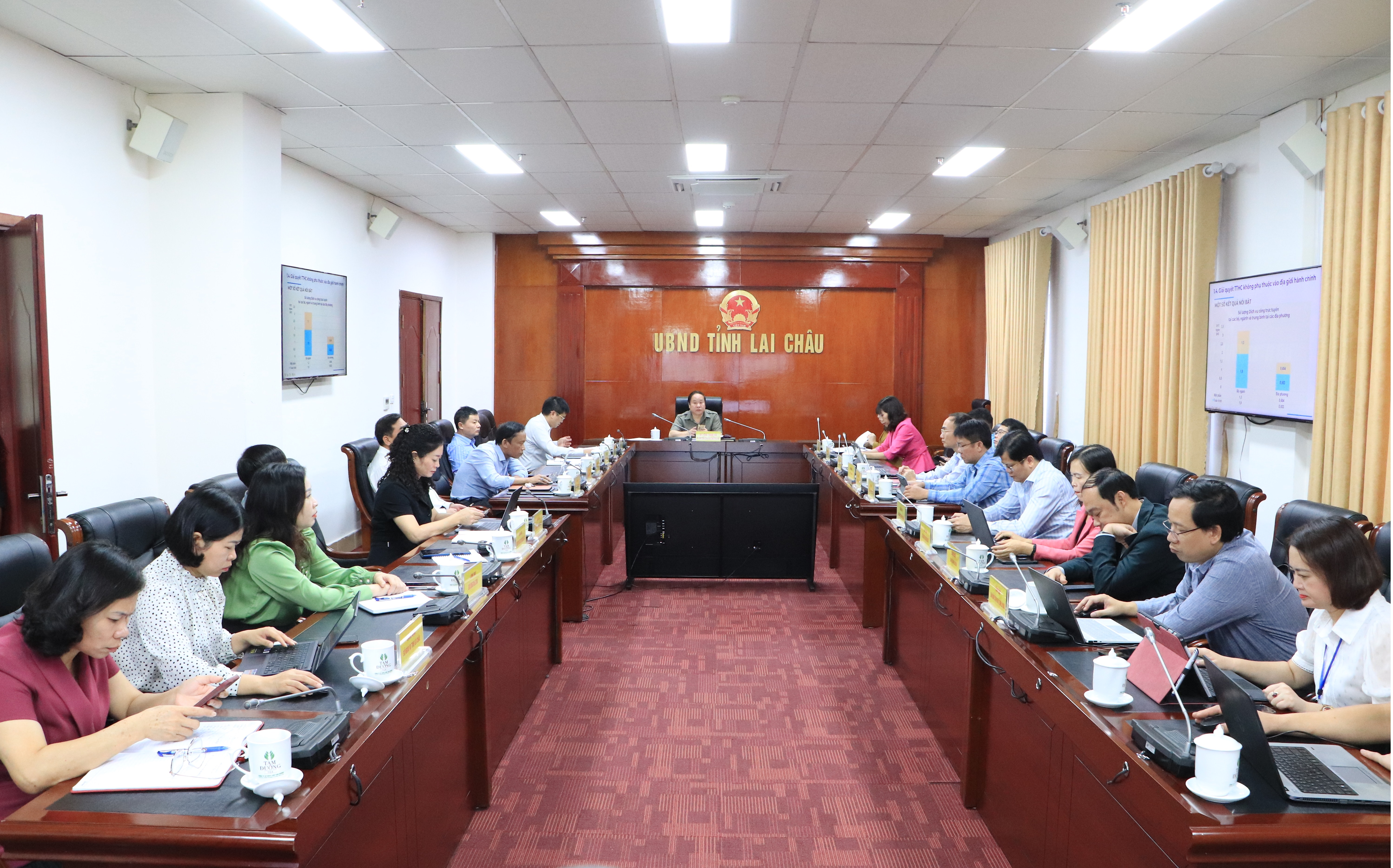 Đại biểu dự Phiên họp tại điểm cầu tỉnh Lai Châu
