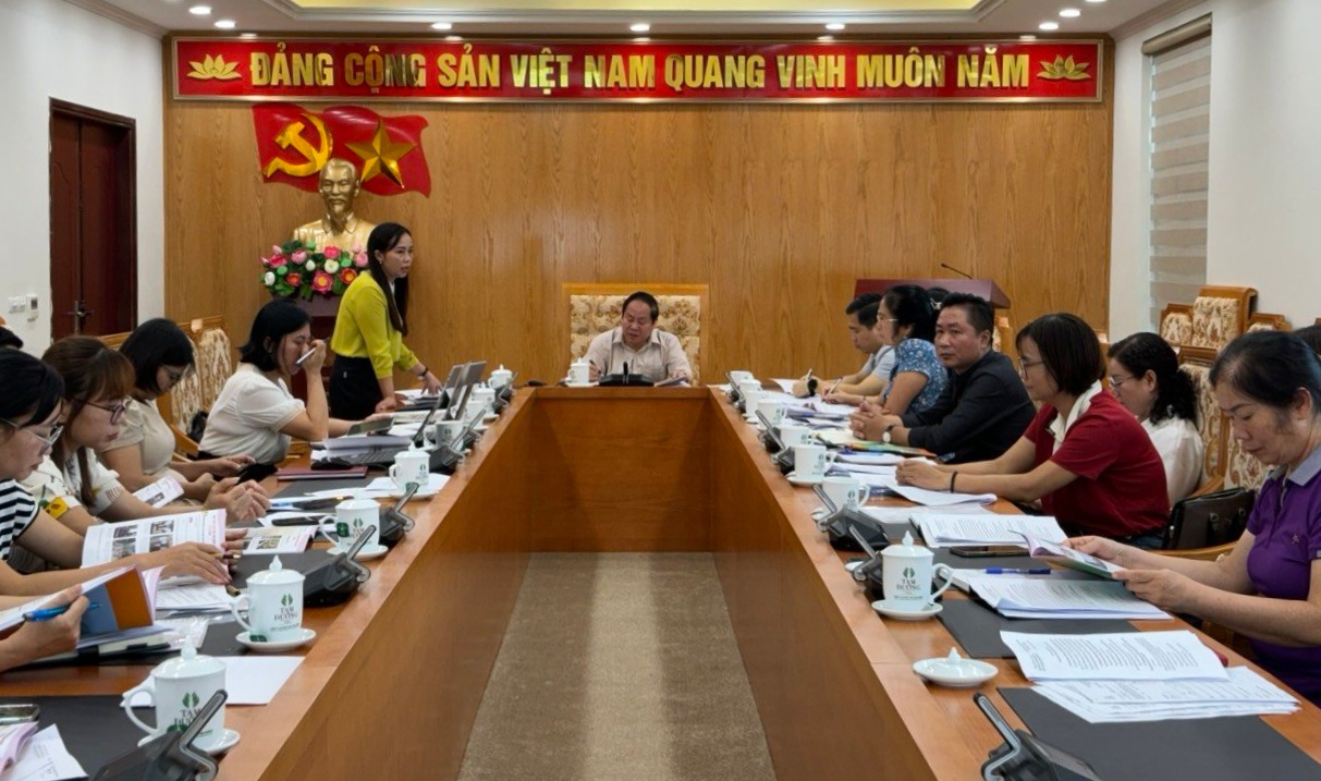 Quang cảnh Cuộc họp