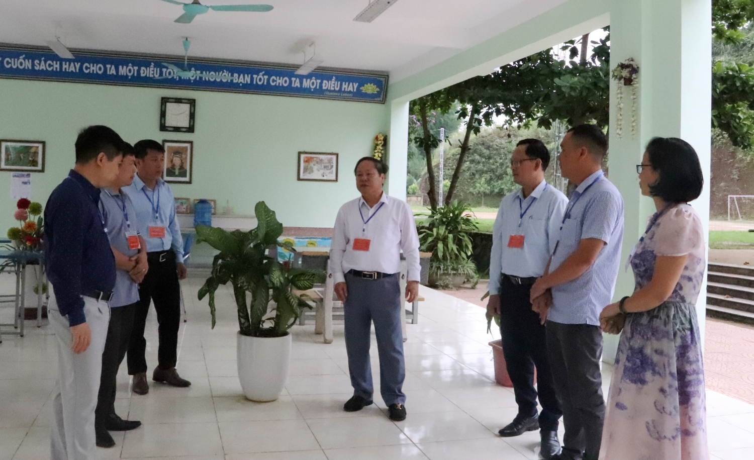 Đồng chí Phó Chủ tịch Thường trực UBND tỉnh, Trưởng Ban Chỉ đạo tuyển sinh THPT năm học 2025 - 2026 tỉnh và Đoàn công tác kiểm tra công tác coi thi của Hội đồng coi thi Trường Trung học cơ sở thị trấn Tân Uyên