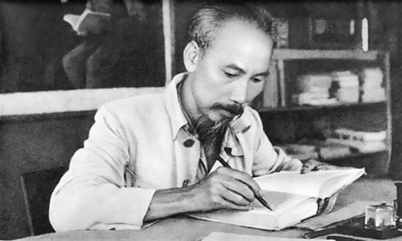 Kỷ niệm 135 năm Ngày sinh Chủ tịch Hồ Chí Minh (19/5/1890 - 19/5/2025)