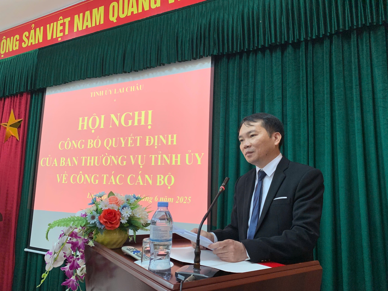 72hoang hoi