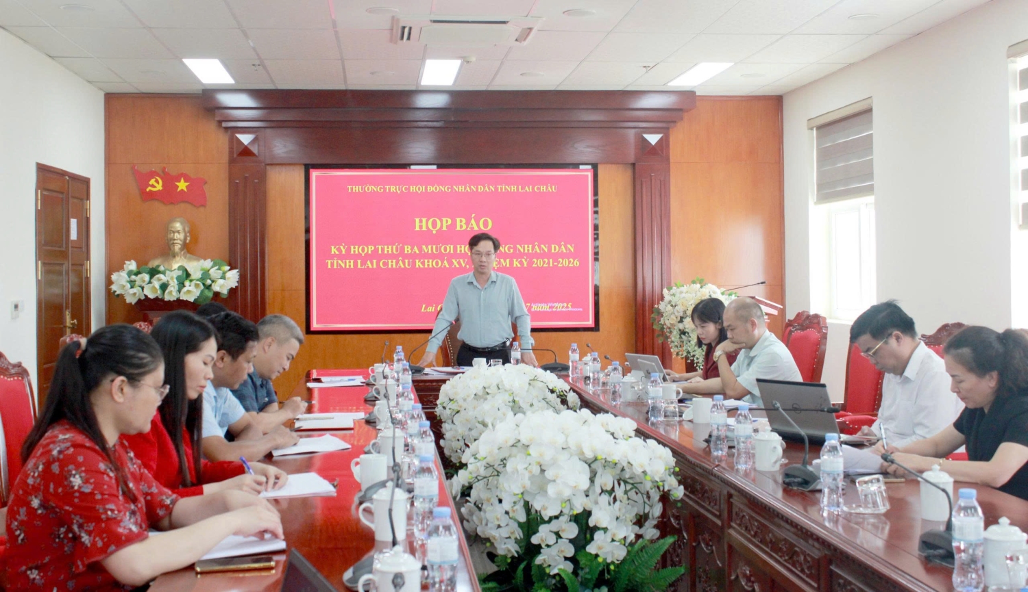 Quang cảnh buổi Họp báo