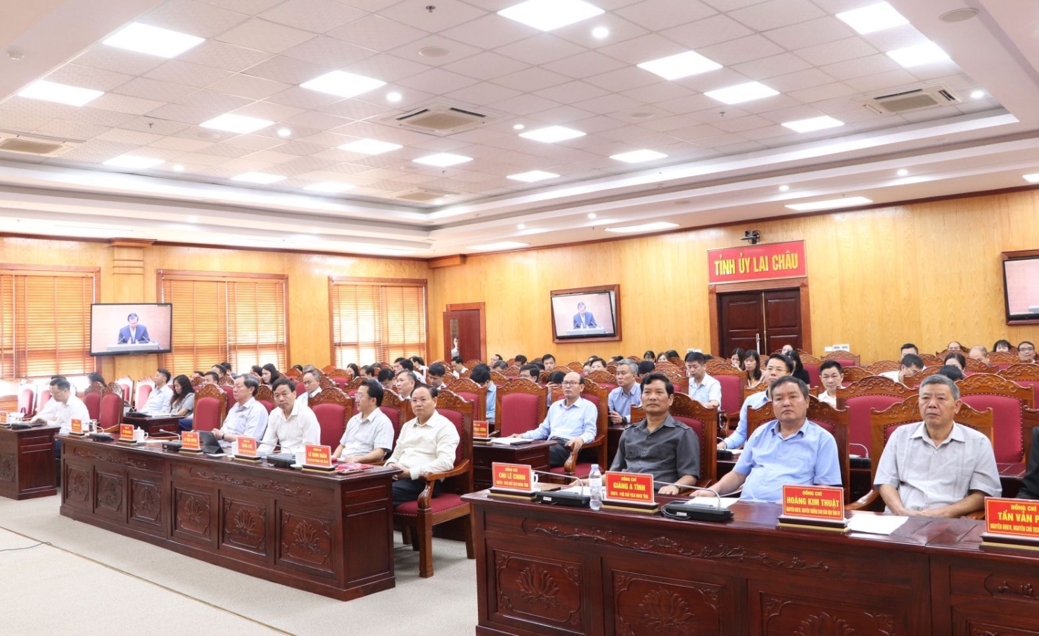 Các đại biểu dự Hội nghị tại điểm cầu Tỉnh uỷ