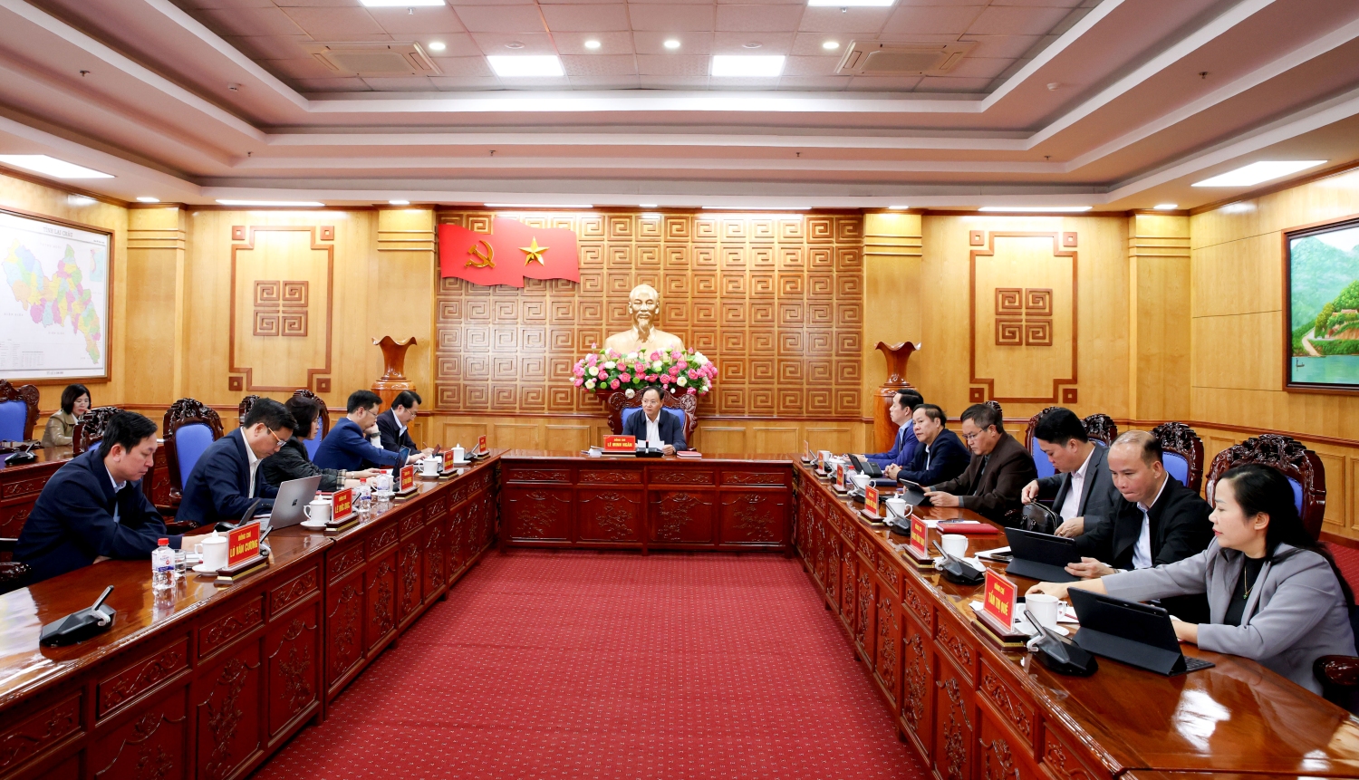 Quang cảnh Cuộc họp