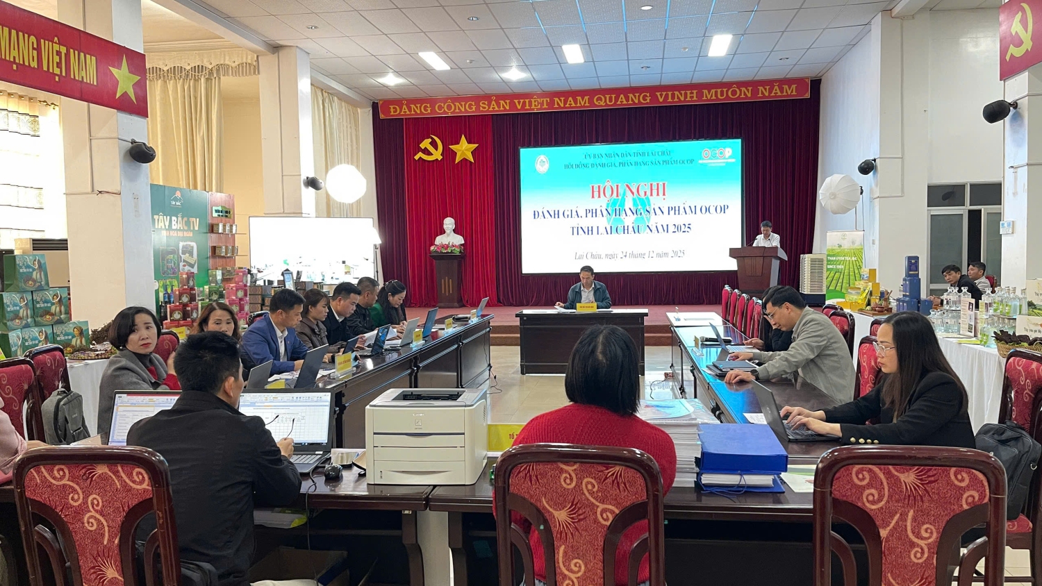 Quang cảnh Hội nghị