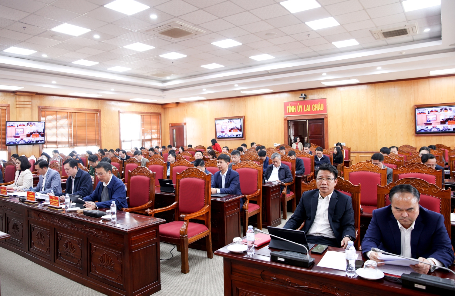 Các đại biểu dự Hội nghị tại điểm cầu tỉnh