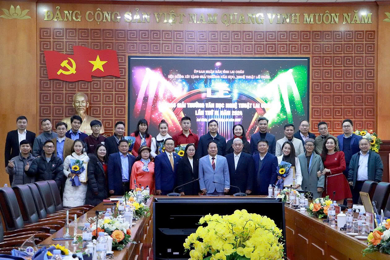 Hoạt động văn học - nghệ thuật được tỉnh quan tâm tạo điều kiện tổ chức giải thưởng phát huy sức sáng tạo của đội ngũ văn nghệ sỹ