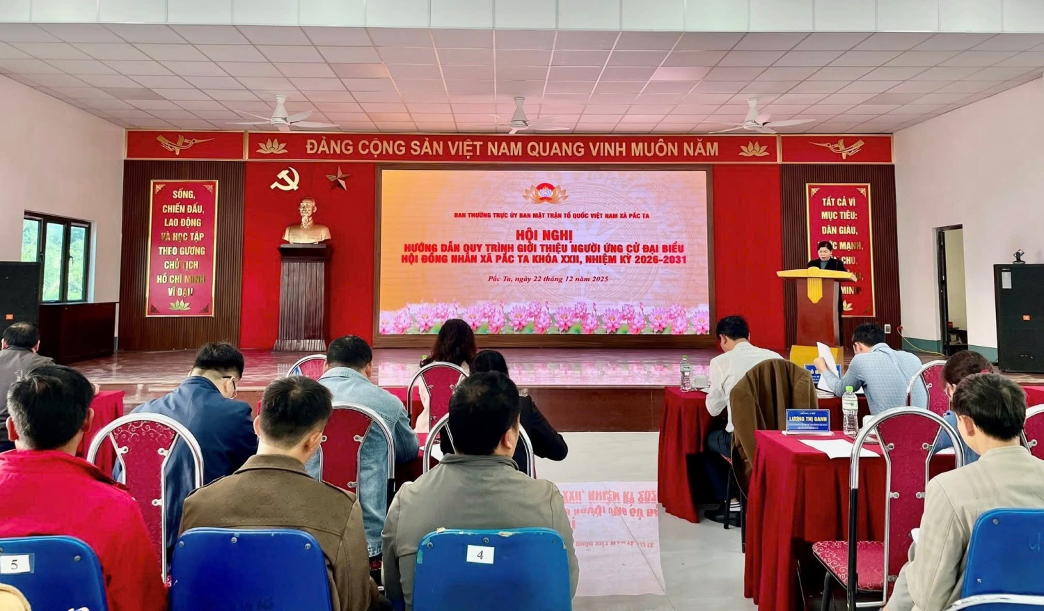 Ban Thường trực Ủy ban MTTQ Việt Nam xã tổ chức Hội nghị hướng dẫn quy trình giới thiệu người ứng cử Đại biểu HĐND xã