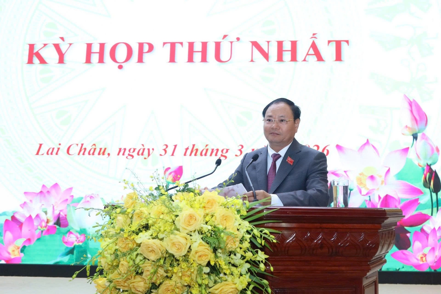 Đồng chí Lê Minh Ngân - Ủy viên Ban Chấp hành Trung ương Đảng, Bí thư Tỉnh uỷ, Chủ tịch HĐND tỉnh phát biểu chỉ đạo tại kỳ họp thứ nhất HĐND tỉnh khóa XVI, nhiệm kỳ 2026-2031