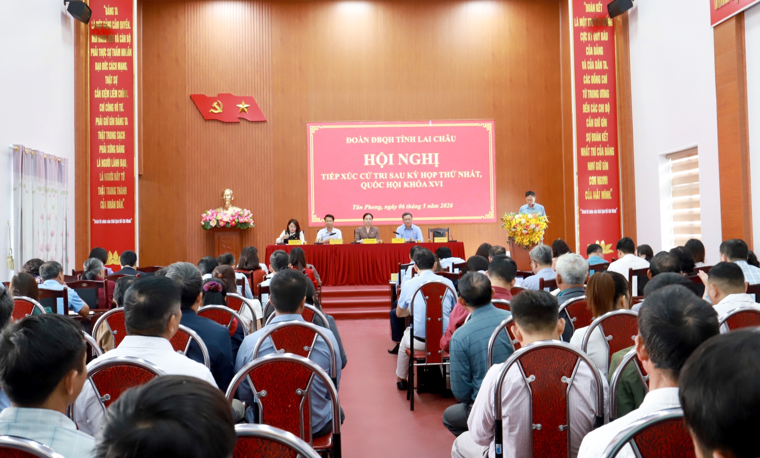 Quang cảnh Hội nghị
