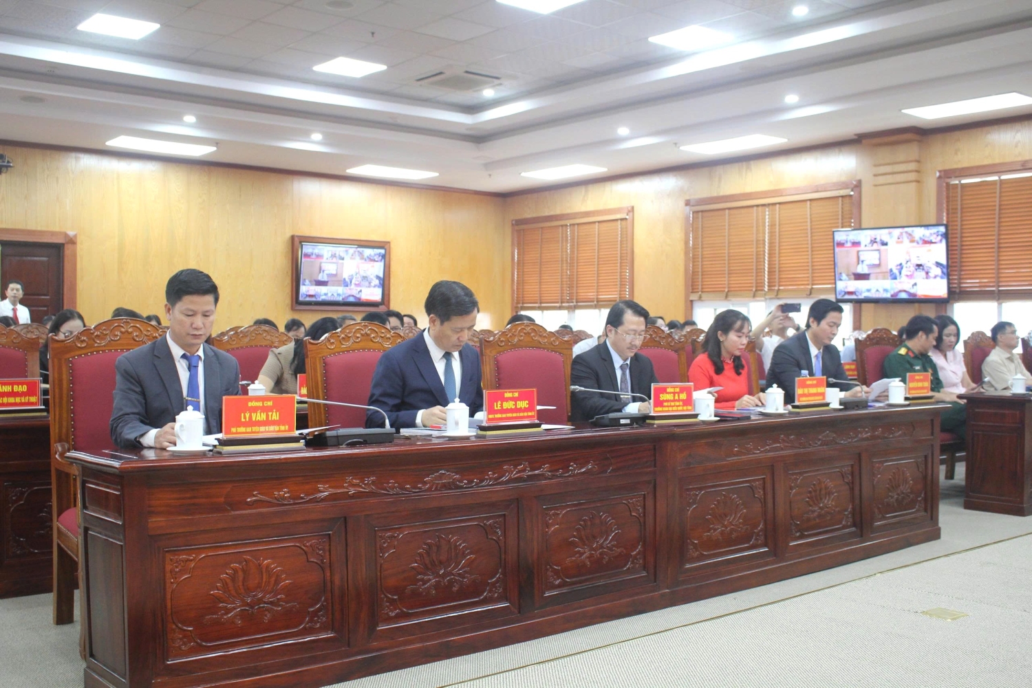 Các đại biểu tham dự Hội nghị