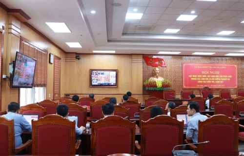 Hội nghị cập nhật kiến thức, quy định mới của pháp luật trong các lĩnh vực và bồi dưỡng nghiệp vụ công tác kiểm tra, giám sát