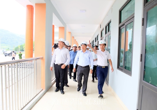 Bí thư Tỉnh uỷ Lê Minh Ngân kiểm tra tình hình xây dựng Trường Phổ thông nội trú liên cấp Tiểu học và Trung học cơ sở xã Phong Thổ