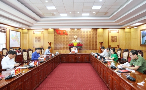 Quang cảnh cuộc họp