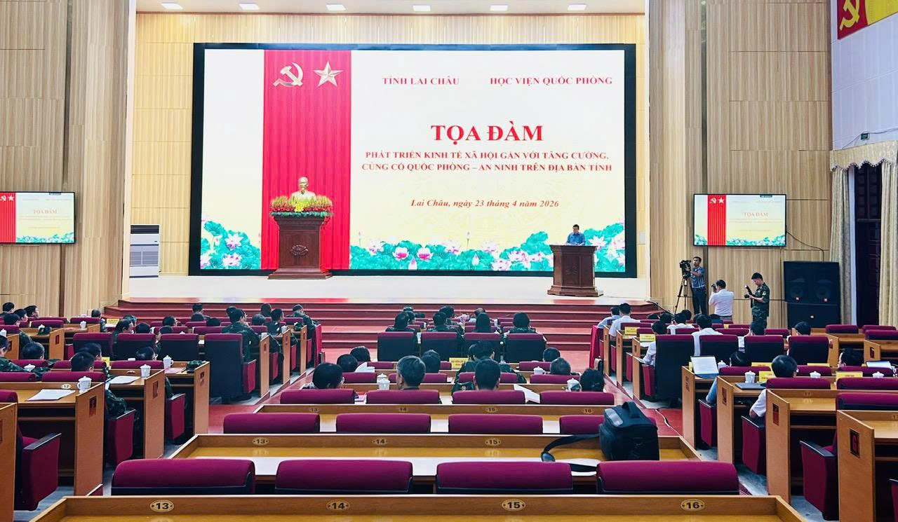 Quang cảnh buổi Toạ đàm