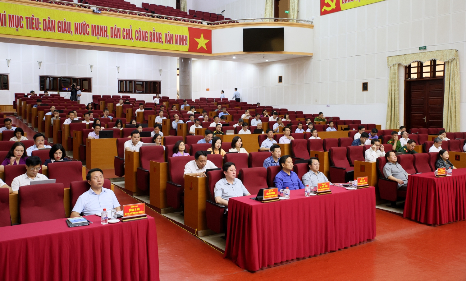 Các đại biểu dự Hội nghị tại điểm cầu tỉnh
