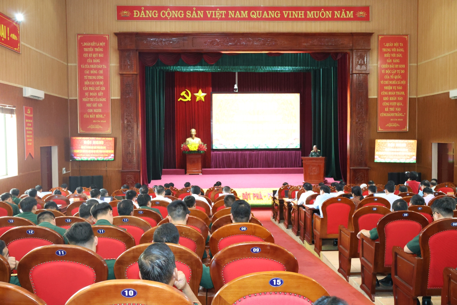 Quang cảnh Hội nghị